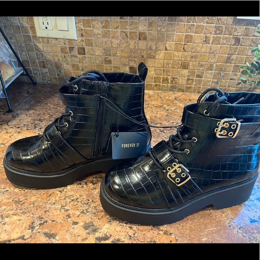 Forever 21 shoe boots